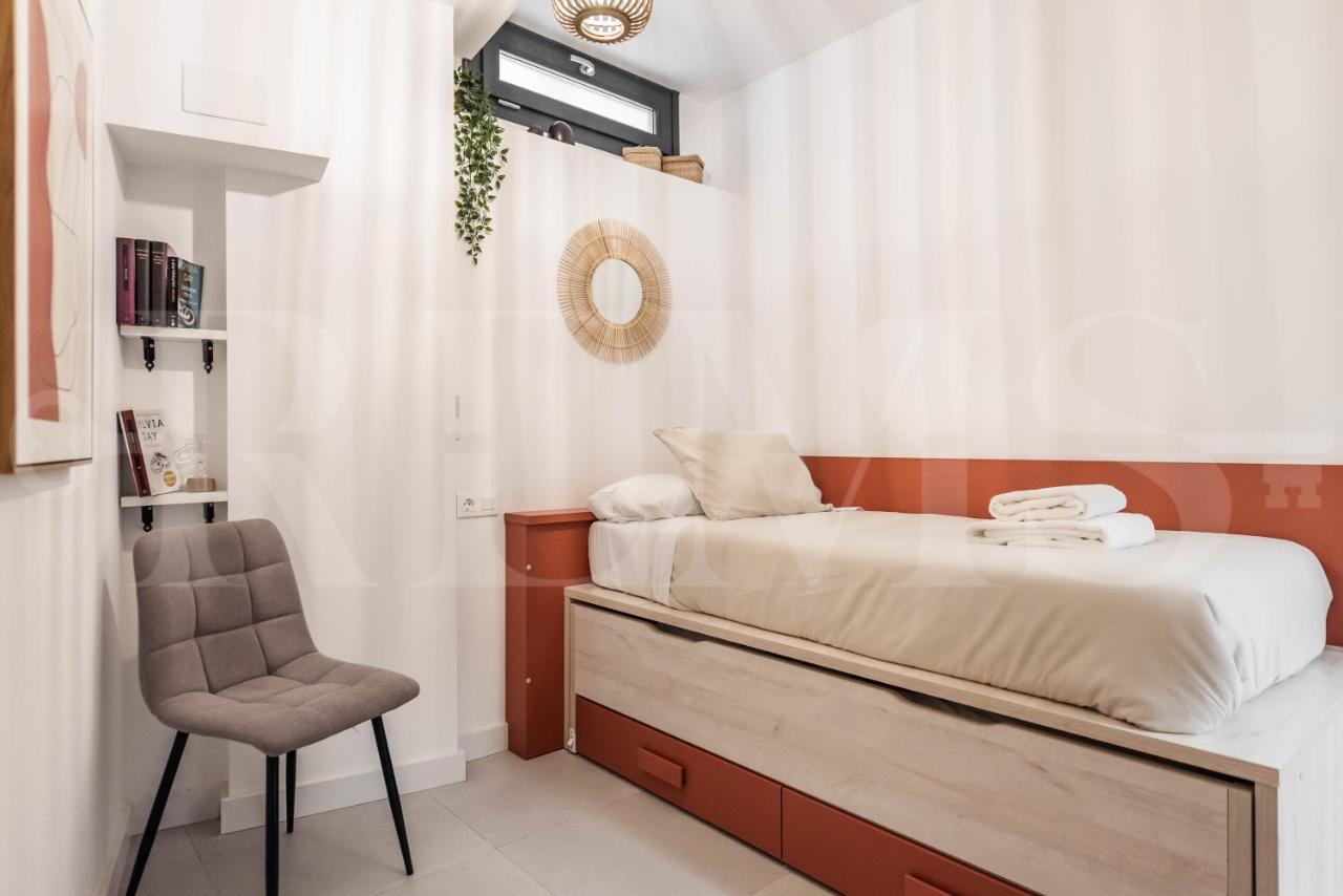 Intimate And Quiet Apartment - Center Малага Экстерьер фото