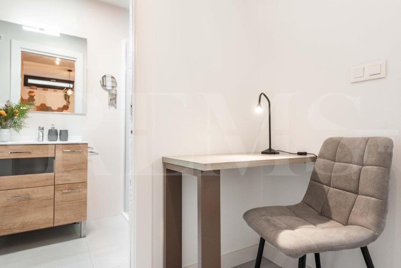 Intimate And Quiet Apartment - Center Малага Экстерьер фото