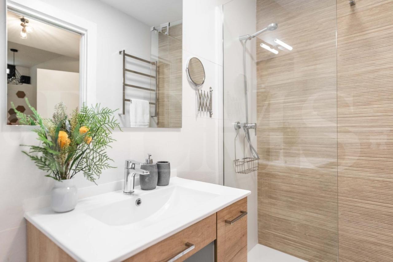 Intimate And Quiet Apartment - Center Малага Экстерьер фото